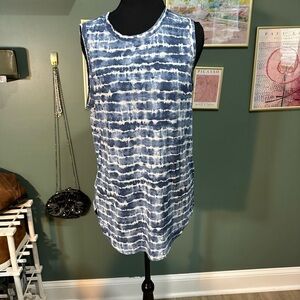 Athleta Tie Dye Sleeveless Tank Top in Navy and White Size M😻
